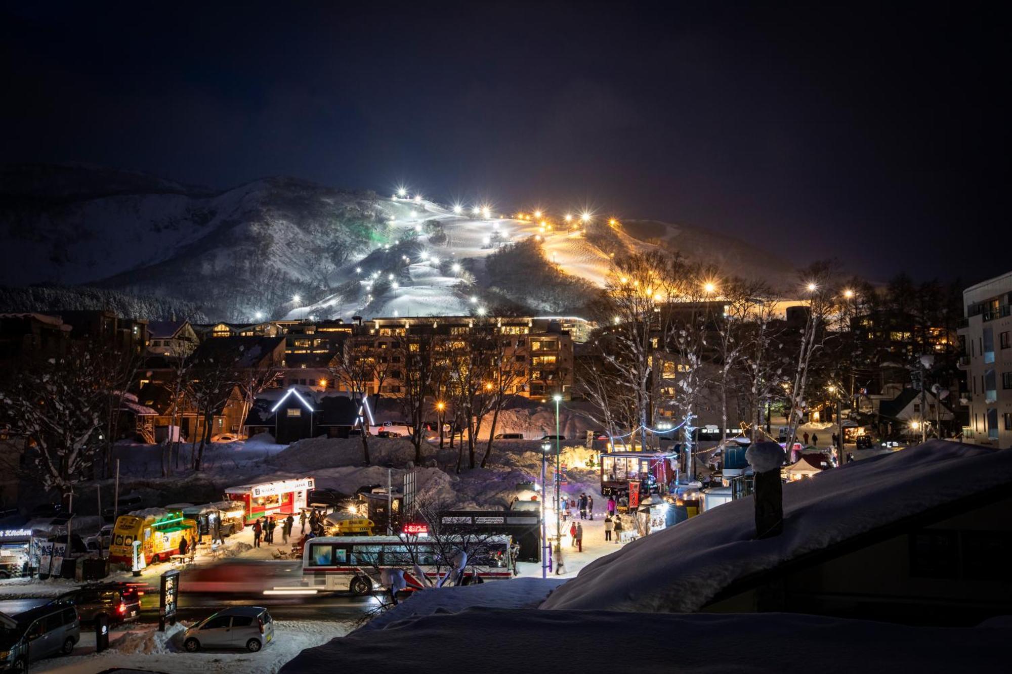 M Hotel Niseko Kutchan Bagian luar foto